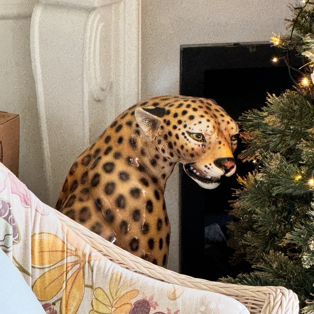 ITALIAN CERAMIC JAGUAR LEOPARD (NOT FOR SALE, help me find the artist or art)